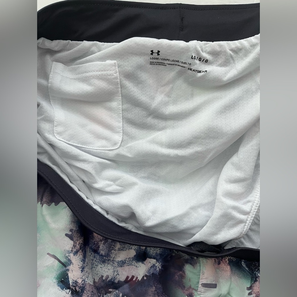 Under Armour Women's Fly By 2.0 Multicolor Athletic Running Shorts Gym 3” Sz L - Picture 5 of 5